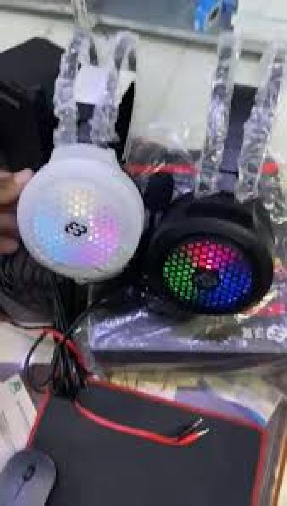 E21 Headphone Full RGB gaming headset Active Noise Cancelling stereo sound for Play Station Game PC Chat laptop Gaming Headset with Mic, LED Lights, Volume Control for Smart Phone, Laptops,Ma